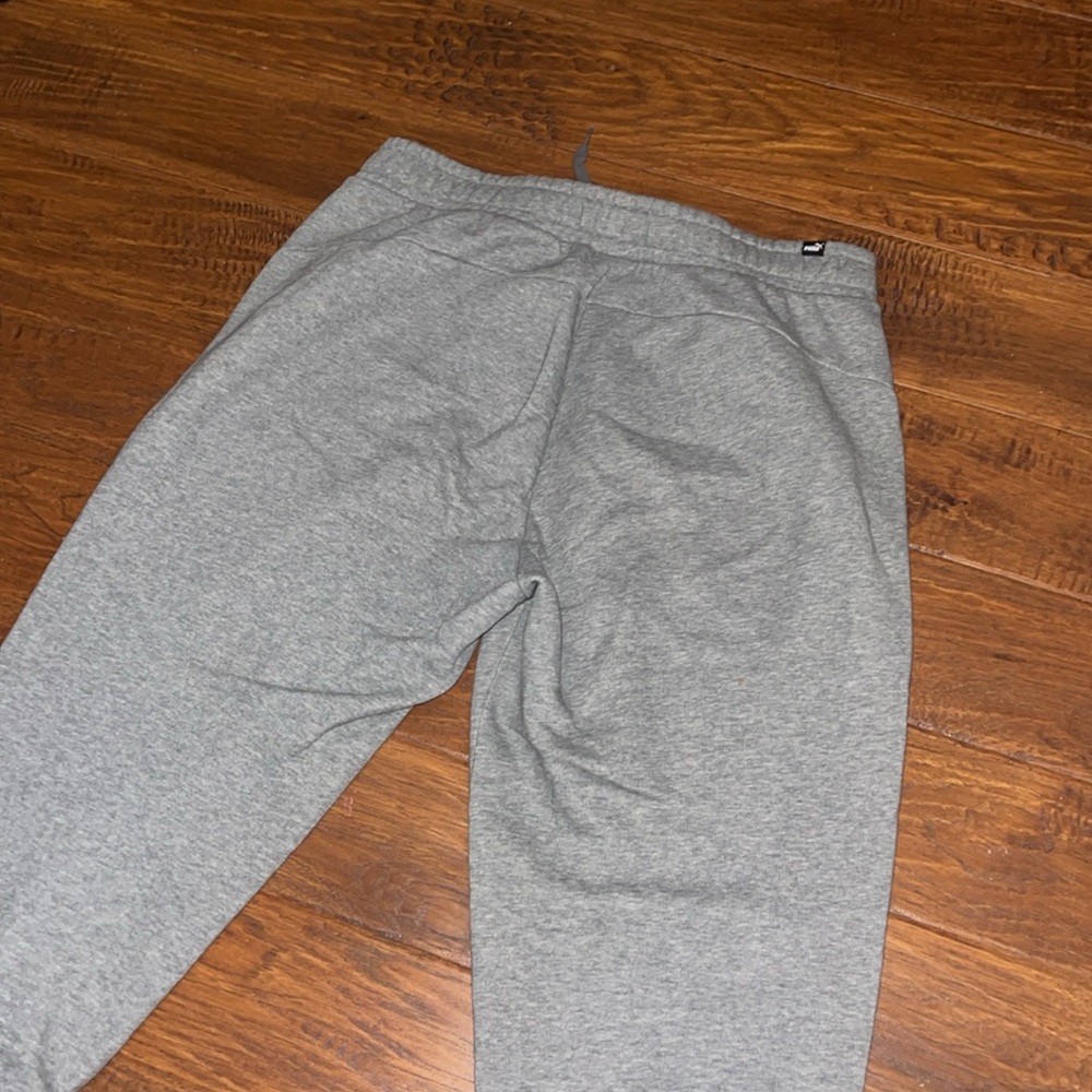 Puma Sweats - Picture 4 of 4